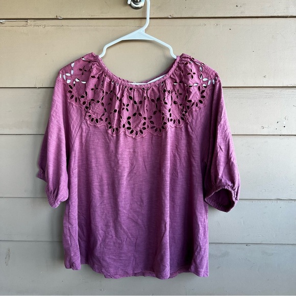 LOFT Eyelet Yoke Swing Tee - Women's Size M - Picture 2 of 9